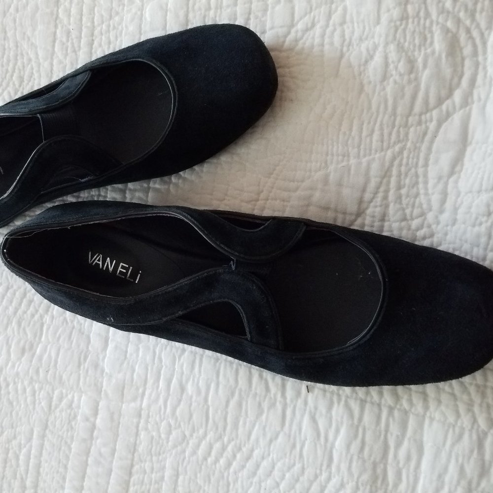Vaneli Blue Suede Shoes 8 1/2 - Picture 5 of 8